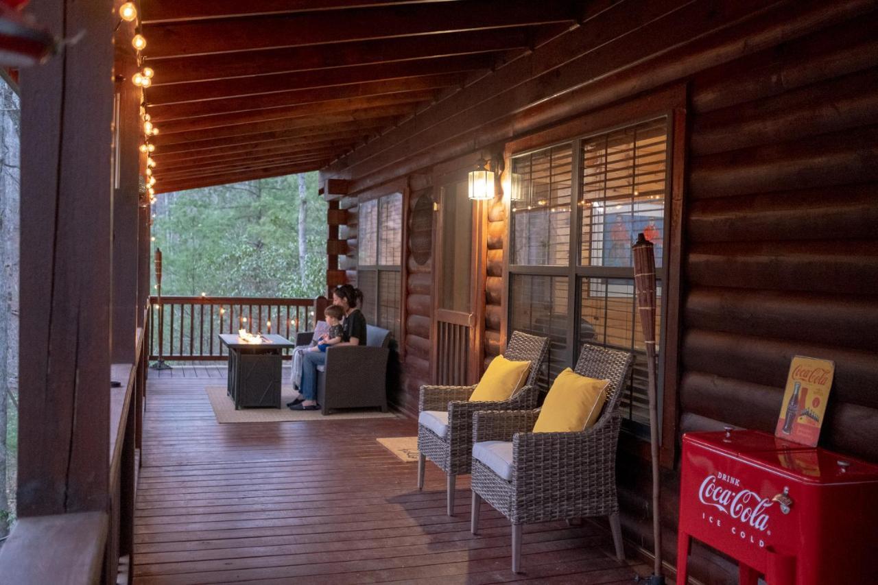 Villa Three Dog Night - Pet-Friendly Cabin With Hot Tub à Blue Ridge Extérieur photo