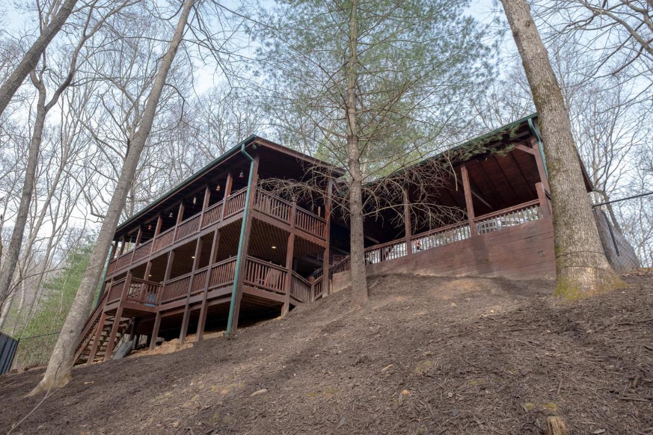 Villa Three Dog Night - Pet-Friendly Cabin With Hot Tub à Blue Ridge Extérieur photo