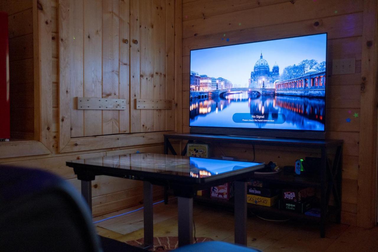 Villa Three Dog Night - Pet-Friendly Cabin With Hot Tub à Blue Ridge Extérieur photo