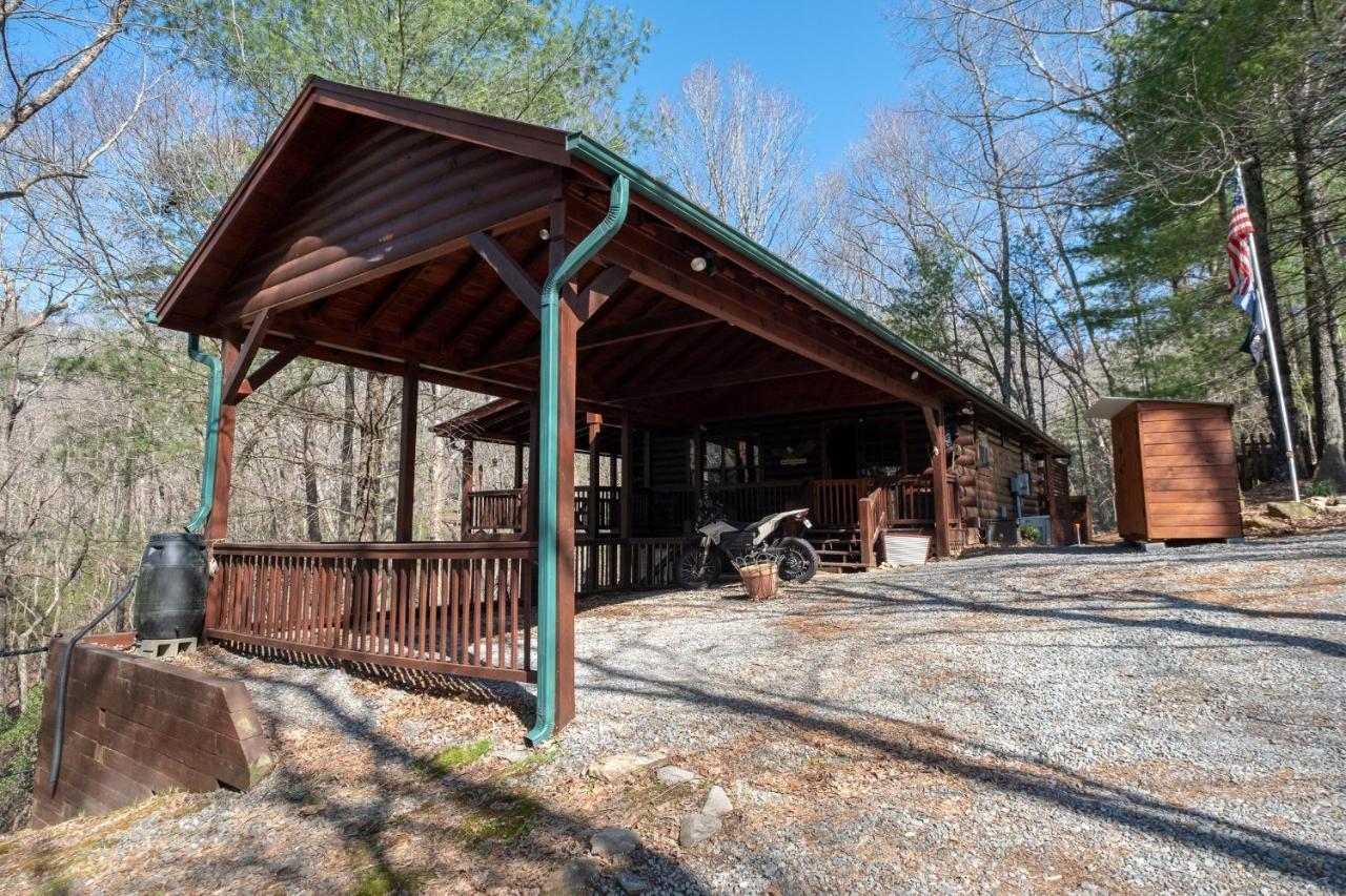 Villa Three Dog Night - Pet-Friendly Cabin With Hot Tub à Blue Ridge Extérieur photo